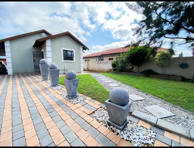 2 BEDROOM HOUSE FOR SALE IN POLOKWANE
